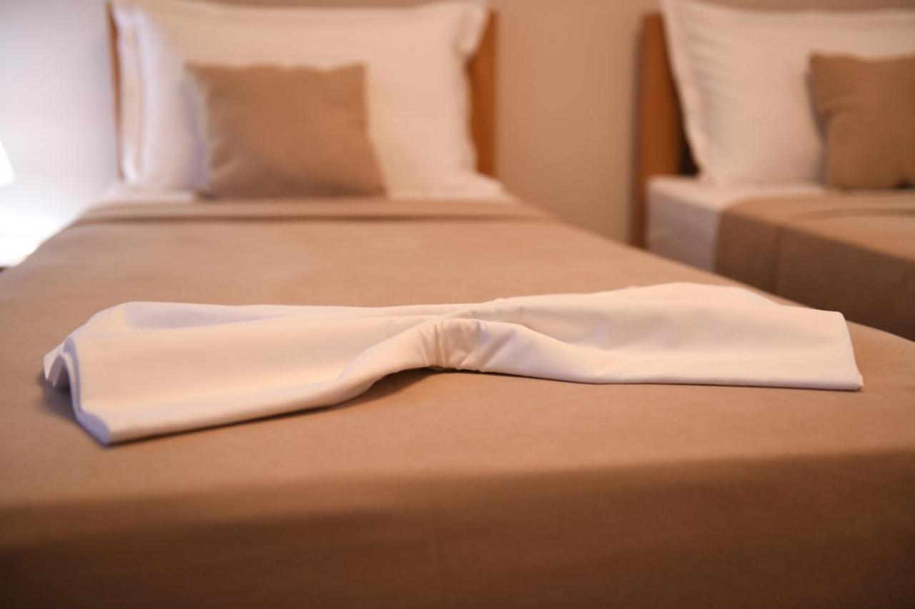 בראט Guesthouse Leo מראה חיצוני תמונה